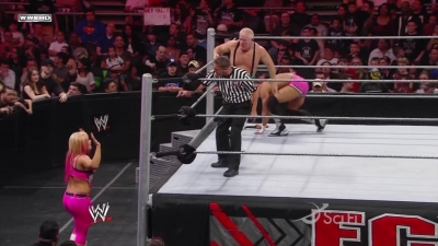 ECW_on_SCiFi_04_28_09_Natalya_Ring_Exit_720p_AC3_5_1_XviD_avi_000001768.jpg