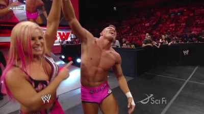 ECW_on_SCiFi_04_28_09_Natalya_Ring_Exit_720p_AC3_5_1_XviD_avi_000020620.jpg