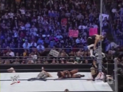WWE_SmackDown_06_06_08_Diva_Match_XviD_avi_000313212.jpg