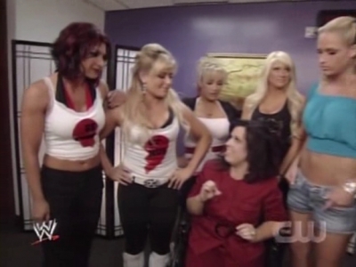 WWE_SmackDown_06_06_08_Divas_BackStage_XviD_avi_000013246.jpg
