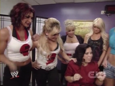 WWE_SmackDown_06_06_08_Divas_BackStage_XviD_avi_000014848.jpg