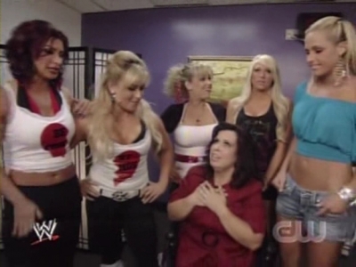 WWE_SmackDown_06_06_08_Divas_BackStage_XviD_avi_000035535.jpg