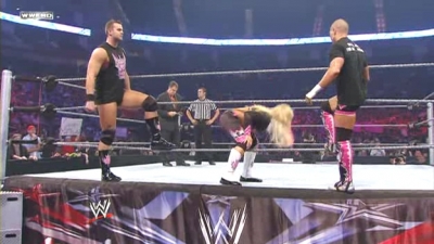 WWE_Superstars_2009_12_10_WS_PDTV_XviD-433_WRESTLiNGBAY_COM_avi_000813320.jpg