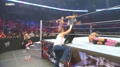 WWE_Superstars_2009_12_10_WS_PDTV_XviD-433_WRESTLiNGBAY_COM_avi_000968000.jpg