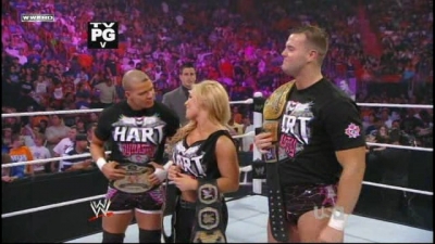 WrestleYourWay_com_WWE_Raw_06_07_2010_Hart_Dyansty_vs_Khali___Hornswoggle-UW_avi_000047547.jpg
