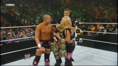 WrestleYourWay_com_WWE_Raw_06_07_2010_Hart_Dyansty_vs_Khali___Hornswoggle-UW_avi_000083683.jpg