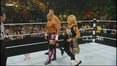 WrestleYourWay_com_WWE_Raw_06_07_2010_Hart_Dyansty_vs_Khali___Hornswoggle-UW_avi_000095028.jpg