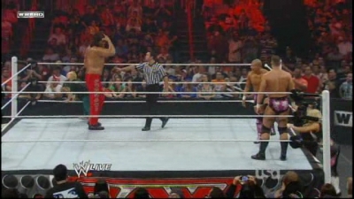 WrestleYourWay_com_WWE_Raw_06_07_2010_Hart_Dyansty_vs_Khali___Hornswoggle-UW_avi_000151417.jpg