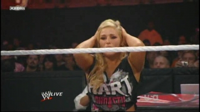 WrestleYourWay_com_WWE_Raw_06_07_2010_Hart_Dyansty_vs_Khali___Hornswoggle-UW_avi_000220520.jpg