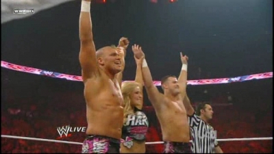 WrestleYourWay_com_WWE_Raw_06_07_2010_Hart_Dyansty_vs_Khali___Hornswoggle-UW_avi_000251117.jpg
