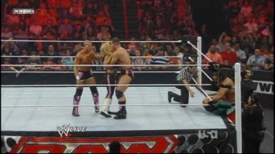 WrestleYourWay_com_WWE_Raw_06_07_2010_Hart_Dyansty_vs_Khali___Hornswoggle-UW_avi_000258591.jpg