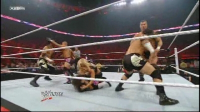 WrestleYourWay_com_WWE_Raw_06_07_2010_Hart_Dyansty_vs_Khali___Hornswoggle-UW_avi_000262829.jpg