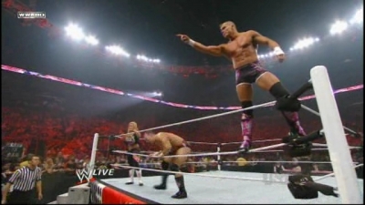 WrestleYourWay_com_WWE_Raw_06_07_2010_Hart_Dyansty_vs_Khali___Hornswoggle-UW_avi_000285451.jpg
