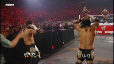 WrestleYourWay_com_WWE_Raw_06_07_2010_Hart_Dyansty_vs_Khali___Hornswoggle-UW_avi_000294794.jpg
