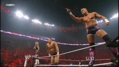 WrestleYourWay_com_WWE_Raw_06_07_2010_Hart_Dyansty_vs_Khali___Hornswoggle-UW_avi_000299966.jpg