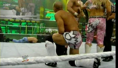 mitb10_unifiedtagtitles_divas-heaven_com_avi_000483200.jpg