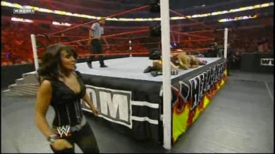 WWE_Hell_In_A_Cell_2010_PPV_HDTV_XviD-XS_avi_007460619.jpg