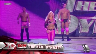 ECW_on_SCiFi_06_09_09_Natalya_720p_AC3_5_1_XviD_avi_000012379.jpg