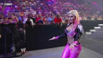 ECW_on_SCiFi_06_09_09_Natalya_720p_AC3_5_1_XviD_avi_000021621.jpg
