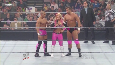 ECW_on_SCiFi_06_09_09_Natalya_720p_AC3_5_1_XviD_avi_000059092.jpg