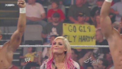 ECW_on_SCiFi_06_09_09_Natalya_720p_AC3_5_1_XviD_avi_000096996.jpg