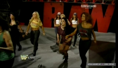 WWE_Raw_Old_School_11_15_10_DSR_XviD-XWT_avi_006081920.jpg