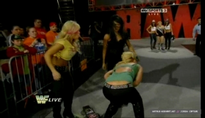 WWE_Raw_Old_School_11_15_10_DSR_XviD-XWT_avi_006090200.jpg