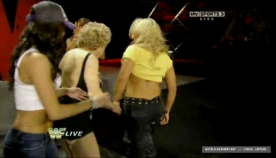 WWE_Raw_Old_School_11_15_10_DSR_XviD-XWT_avi_006110960.jpg
