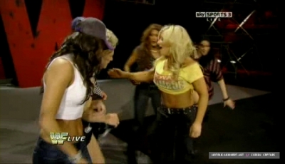 WWE_Raw_Old_School_11_15_10_DSR_XviD-XWT_avi_006111800.jpg