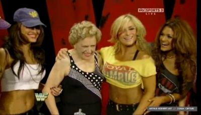 WWE_Raw_Old_School_11_15_10_DSR_XviD-XWT_avi_006157280.jpg