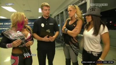 WWE_Monday_Night_RAW_2010_11_22_HDTV_XviD_avi_001360720.jpg