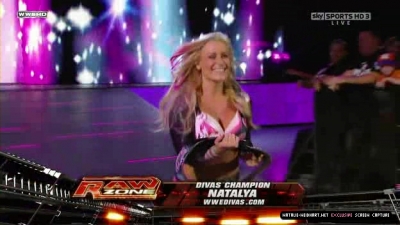 WWE_Monday_Night_RAW_2010_11_22_HDTV_XviD_avi_003124120.jpg