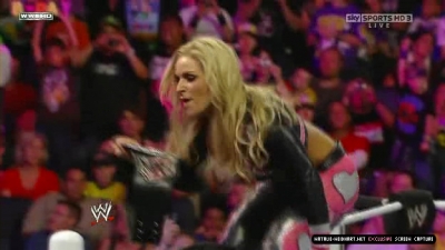 WWE_Monday_Night_RAW_2010_11_22_HDTV_XviD_avi_003140680.jpg