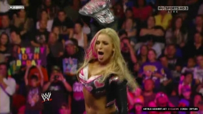 WWE_Monday_Night_RAW_2010_11_22_HDTV_XviD_avi_003141480.jpg