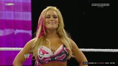 WWE_Monday_Night_RAW_2010_11_22_HDTV_XviD_avi_003210320.jpg