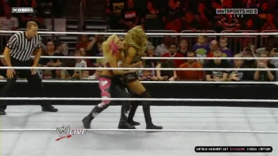 WWE_Monday_Night_RAW_2010_11_22_HDTV_XviD_avi_003214360.jpg