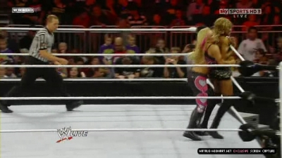 WWE_Monday_Night_RAW_2010_11_22_HDTV_XviD_avi_003216760.jpg