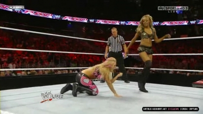 WWE_Monday_Night_RAW_2010_11_22_HDTV_XviD_avi_003253200.jpg