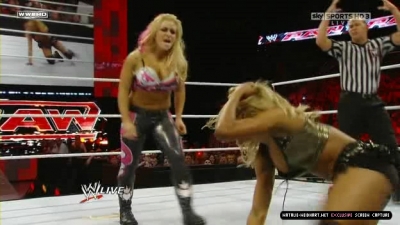 WWE_Monday_Night_RAW_2010_11_22_HDTV_XviD_avi_003276360.jpg
