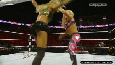 WWE_Monday_Night_RAW_2010_11_22_HDTV_XviD_avi_003281600.jpg