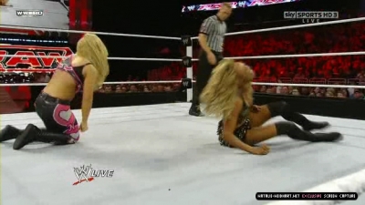 WWE_Monday_Night_RAW_2010_11_22_HDTV_XviD_avi_003303240.jpg