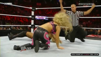 WWE_Monday_Night_RAW_2010_11_22_HDTV_XviD_avi_003309400.jpg