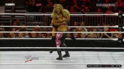 WWE_Monday_Night_RAW_2010_11_22_HDTV_XviD_avi_003324240.jpg