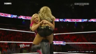 WWE_Monday_Night_RAW_2010_11_22_HDTV_XviD_avi_003326120.jpg