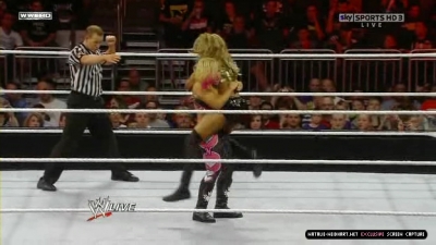 WWE_Monday_Night_RAW_2010_11_22_HDTV_XviD_avi_003327560.jpg