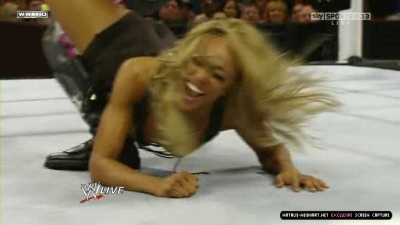 WWE_Monday_Night_RAW_2010_11_22_HDTV_XviD_avi_003341480.jpg