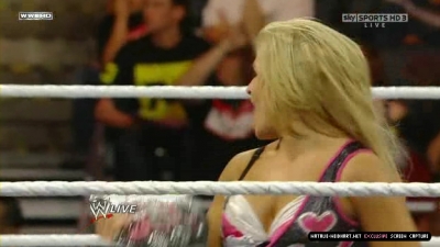 WWE_Monday_Night_RAW_2010_11_22_HDTV_XviD_avi_003366000.jpg
