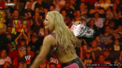 WWE_Monday_Night_RAW_2010_11_22_HDTV_XviD_avi_003375040.jpg