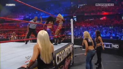 WWE_Night_Of_Champions_2010_Michelle_McCool_vs_Melina_avi_000275400.jpg