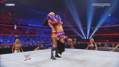 WWE_Night_Of_Champions_2010_Michelle_McCool_vs_Melina_avi_000409920.jpg